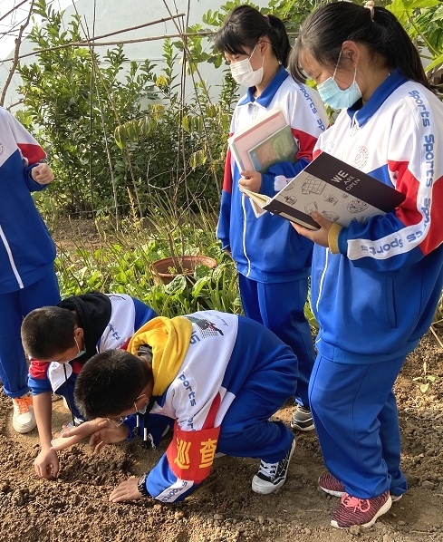 标题：怀柔中小学劳动教育课提档升级   来源：区教委.jpg