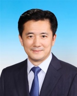 张　强
